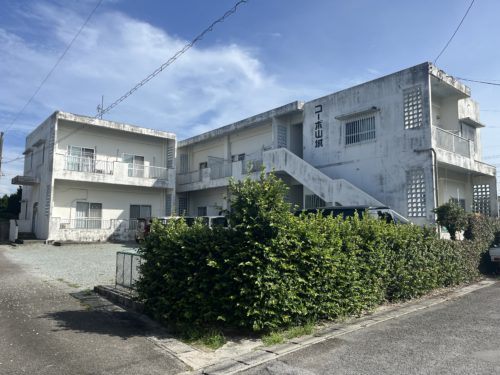 ☆コーポ山城☆石垣市平得にある好立地のファミリータイプ収益物件です。想定年間賃料収入5,088,000円で想定表面利回り6.61%☆将来の賃料上昇も見込めます。